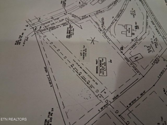 426 Foster Rd, Lenoir City, TN 37771