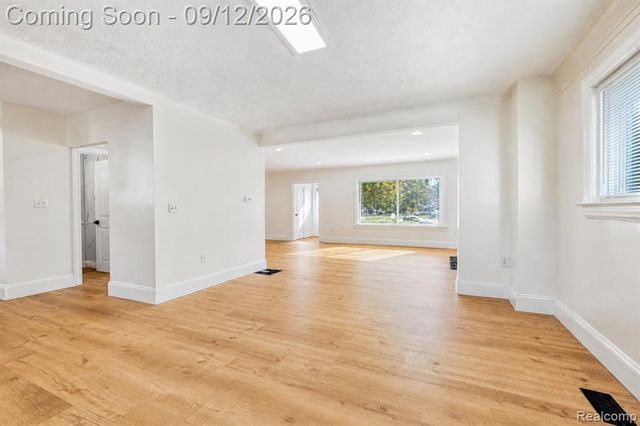 17545 Pennington Drive, Detroit, MI 48221