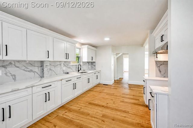 17545 Pennington Drive, Detroit, MI 48221