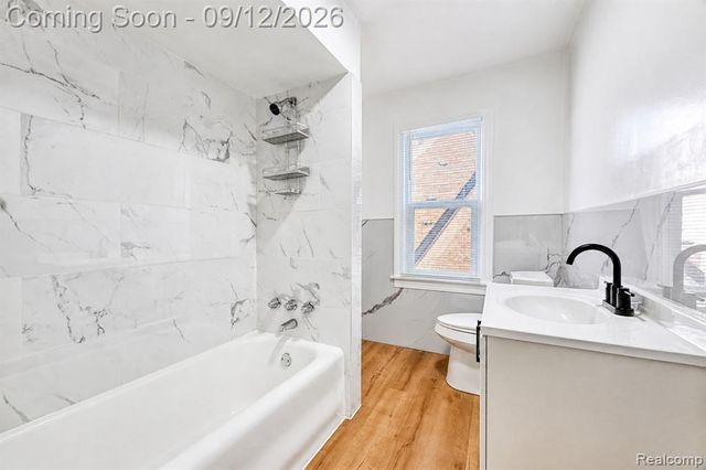17545 Pennington Drive, Detroit, MI 48221