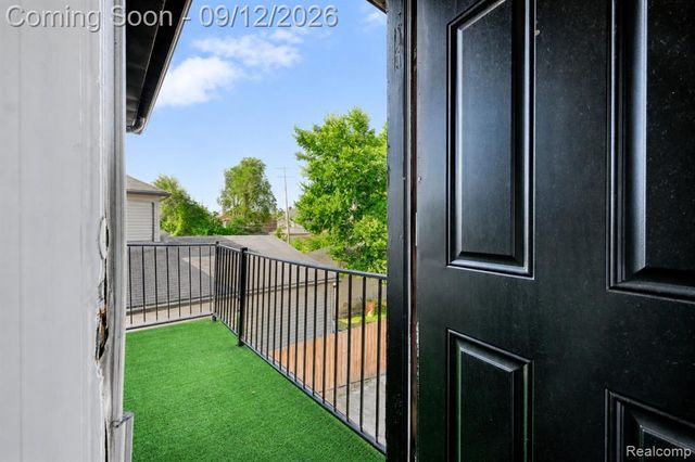 17545 Pennington Drive, Detroit, MI 48221