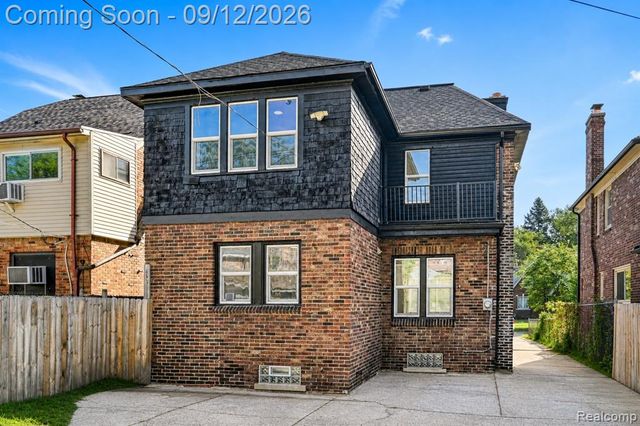 17545 Pennington Drive, Detroit, MI 48221