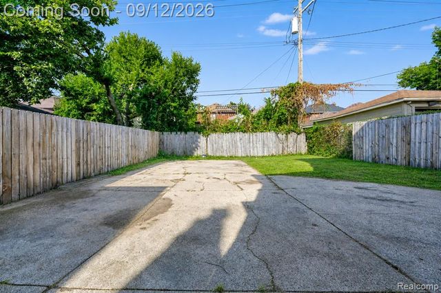 17545 Pennington Drive, Detroit, MI 48221