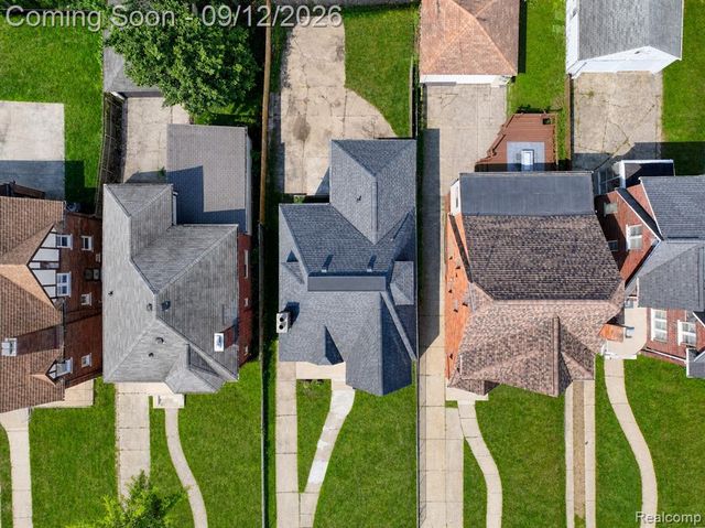 17545 Pennington Drive, Detroit, MI 48221