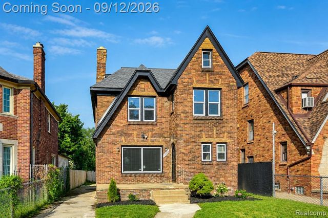 17545 Pennington Drive, Detroit, MI 48221