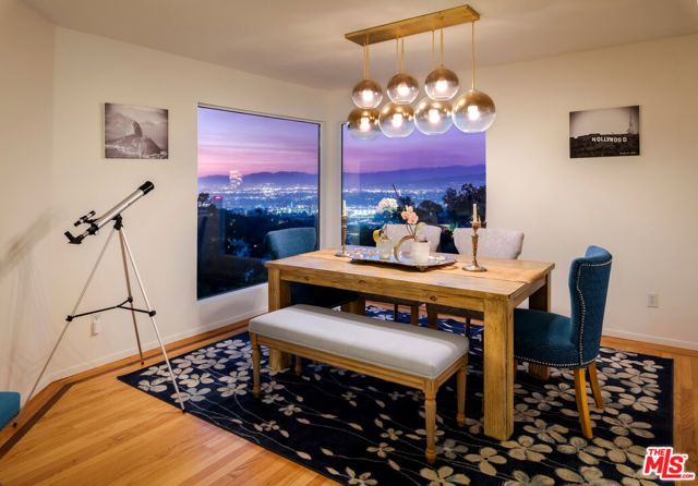 7265 Caverna Drive, Los Angeles, CA 90068