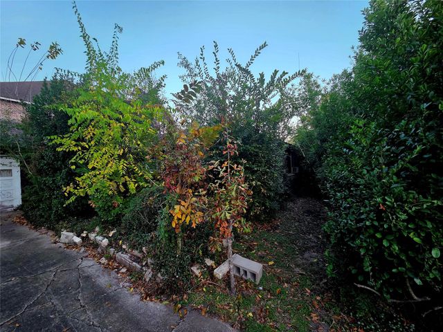 851 Jaquet Drive, Bellaire, TX 77401