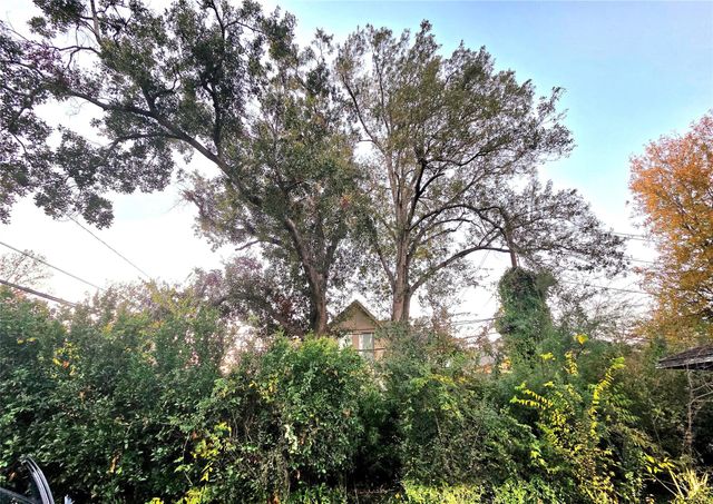 851 Jaquet Drive, Bellaire, TX 77401