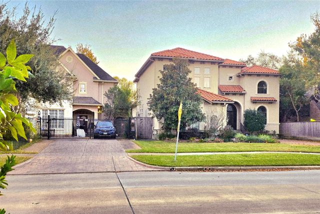 851 Jaquet Drive, Bellaire, TX 77401