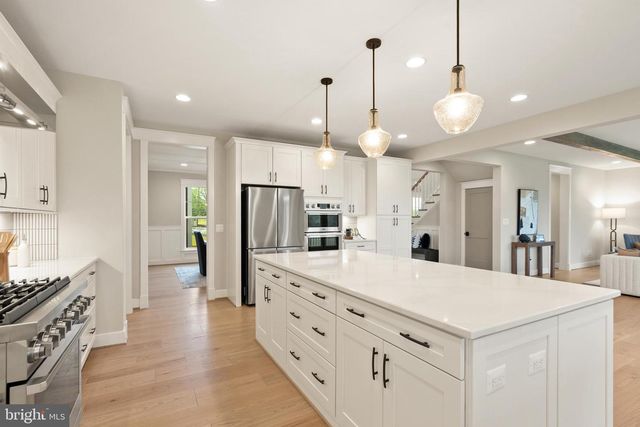 16054 KEYMER HILL CT, Hamilton, VA 20158