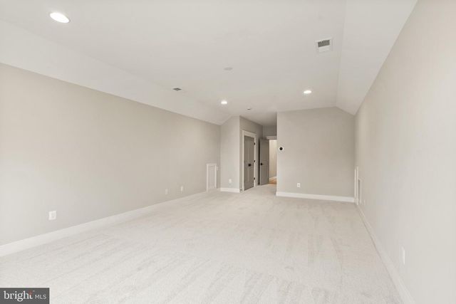 16054 KEYMER HILL CT, Hamilton, VA 20158