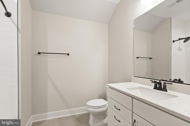 16054 KEYMER HILL CT, Hamilton, VA 20158