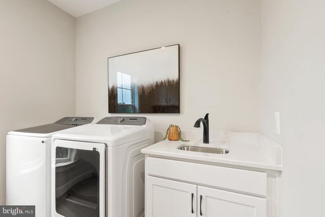 16054 KEYMER HILL CT, Hamilton, VA 20158