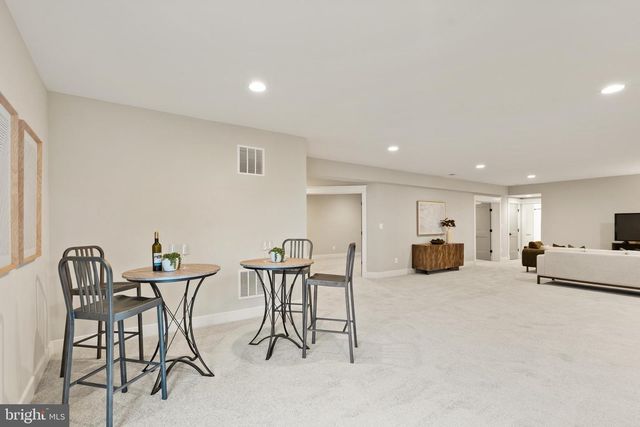 16054 KEYMER HILL CT, Hamilton, VA 20158