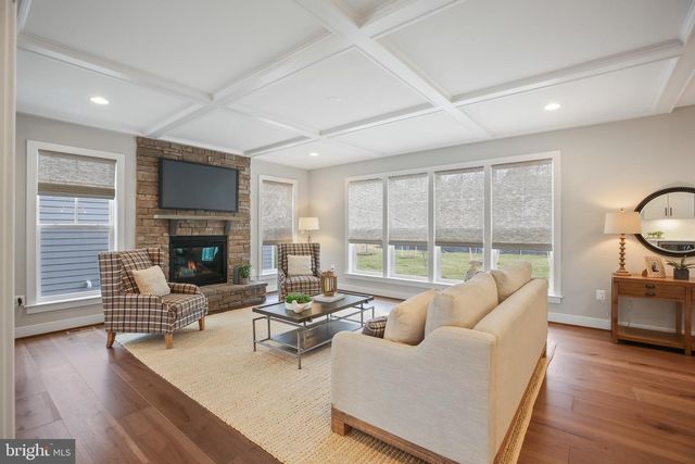 16054 KEYMER HILL CT, Hamilton, VA 20158
