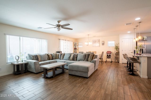 16425 W LATHAM Street, Goodyear, AZ 85338