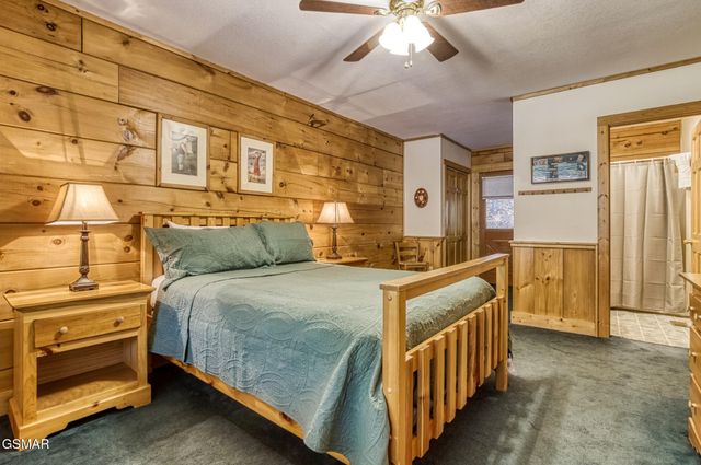 679 Eagles Boulevard Way, Pigeon Forge, TN 37863