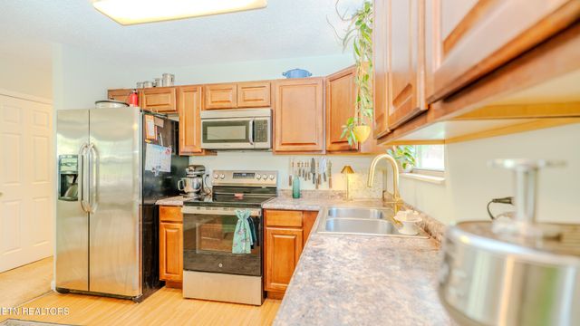 6608 Rockbridge Lane, Knoxville, TN 37921