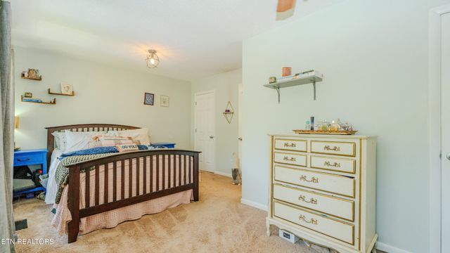 6608 Rockbridge Lane, Knoxville, TN 37921