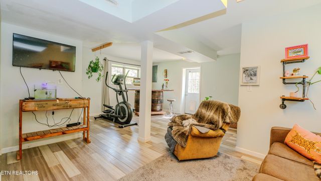 6608 Rockbridge Lane, Knoxville, TN 37921