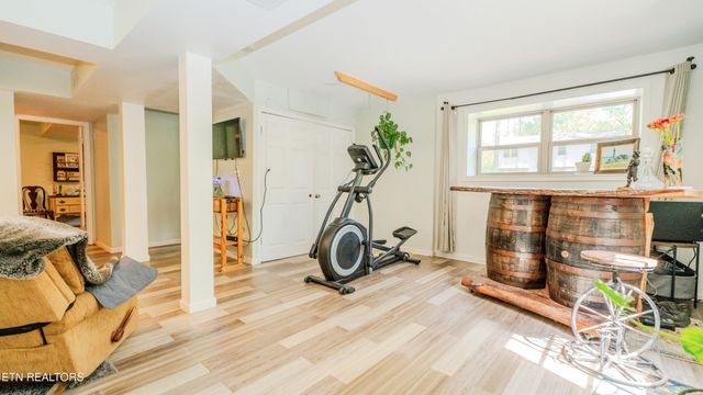 6608 Rockbridge Lane, Knoxville, TN 37921