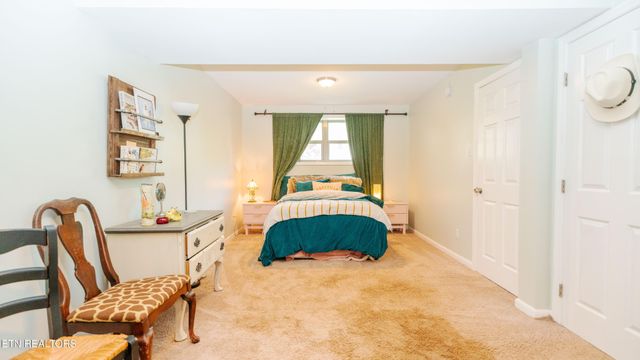 6608 Rockbridge Lane, Knoxville, TN 37921