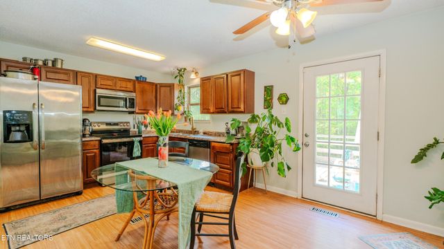 6608 Rockbridge Lane, Knoxville, TN 37921