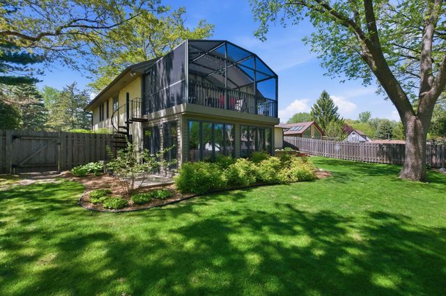 793 Torchwood Drive, New Brighton, MN 55112