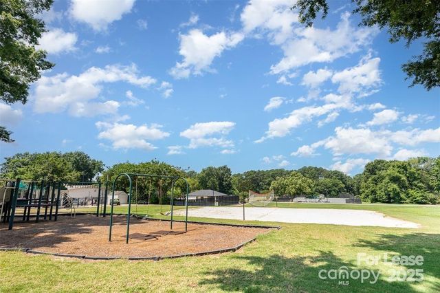 752 Kitfox Drive NW, Concord, NC 28027