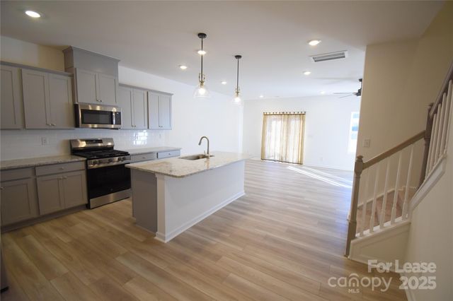 752 Kitfox Drive NW, Concord, NC 28027