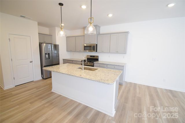 752 Kitfox Drive NW, Concord, NC 28027