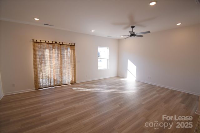 752 Kitfox Drive NW, Concord, NC 28027