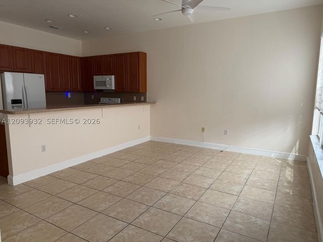 14624 SW 5th St 4-5, Pembroke Pines, FL 33027