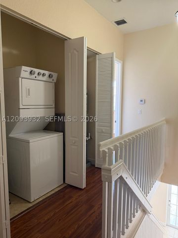 14624 SW 5th St 4-5, Pembroke Pines, FL 33027