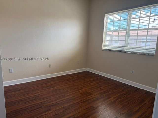 14624 SW 5th St 4-5, Pembroke Pines, FL 33027