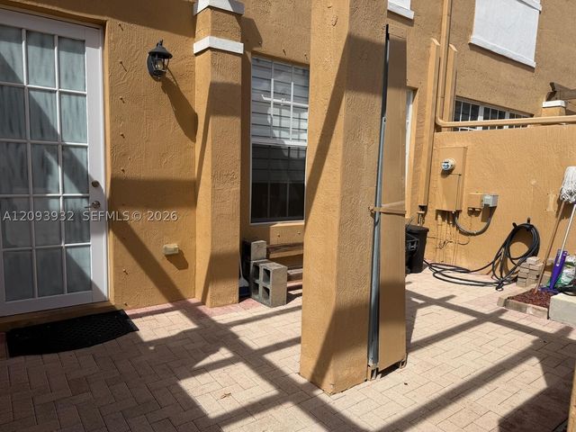 14624 SW 5th St 4-5, Pembroke Pines, FL 33027
