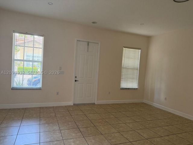 14624 SW 5th St 4-5, Pembroke Pines, FL 33027