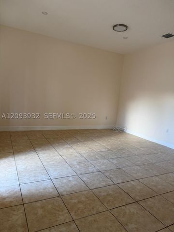 14624 SW 5th St 4-5, Pembroke Pines, FL 33027