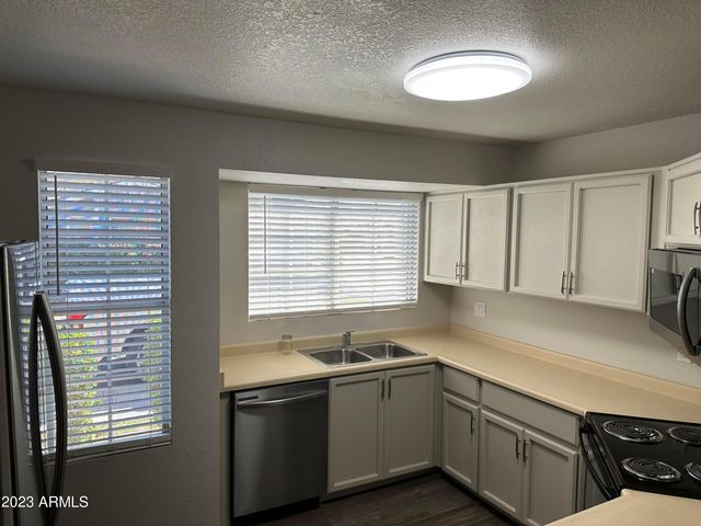 314 E Hartford Avenue, Phoenix, AZ 85022