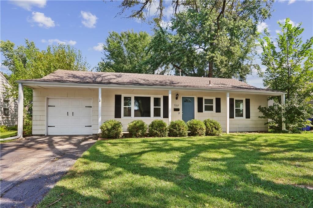 7217 Dearborn Street, Overland Park, KS 66204