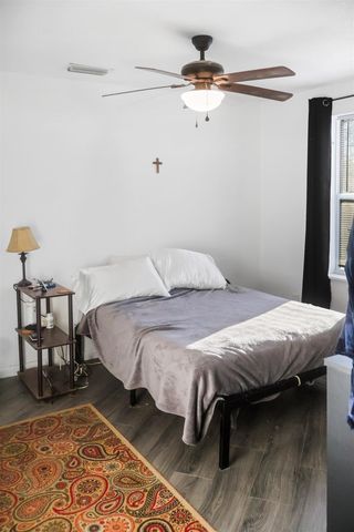 11963 NW Lake Mystic Lee Duggar Road, Bristol, FL 32321