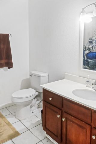 11963 NW Lake Mystic Lee Duggar Road, Bristol, FL 32321