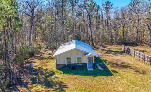 11963 NW Lake Mystic Lee Duggar Road, Bristol, FL 32321