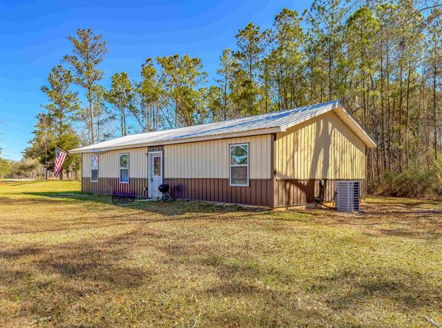 11963 NW Lake Mystic Lee Duggar Road, Bristol, FL 32321