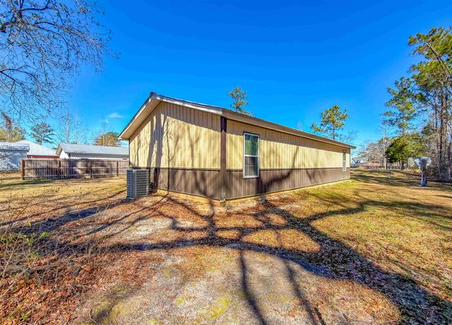 11963 NW Lake Mystic Lee Duggar Road, Bristol, FL 32321