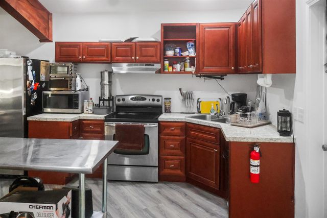 11963 NW Lake Mystic Lee Duggar Road, Bristol, FL 32321