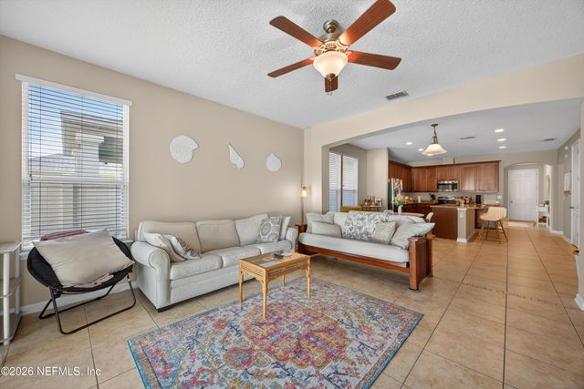 12118 WYNNFIELD LAKES Circle, Jacksonville, FL 32246