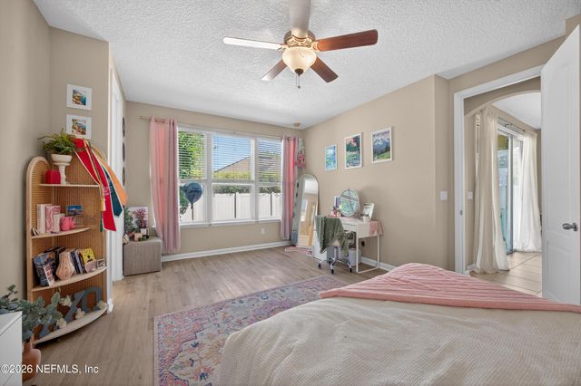 12118 WYNNFIELD LAKES Circle, Jacksonville, FL 32246