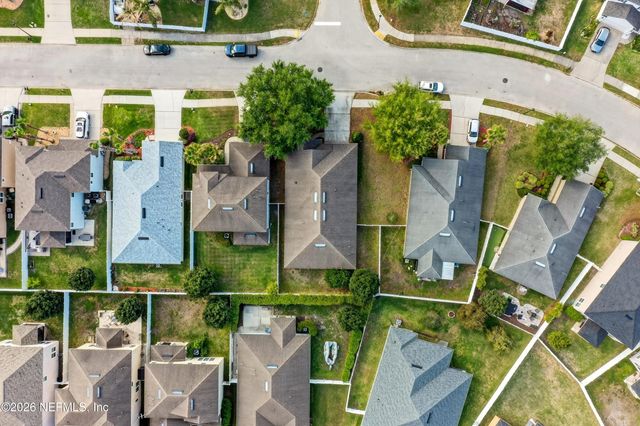 12118 WYNNFIELD LAKES Circle, Jacksonville, FL 32246