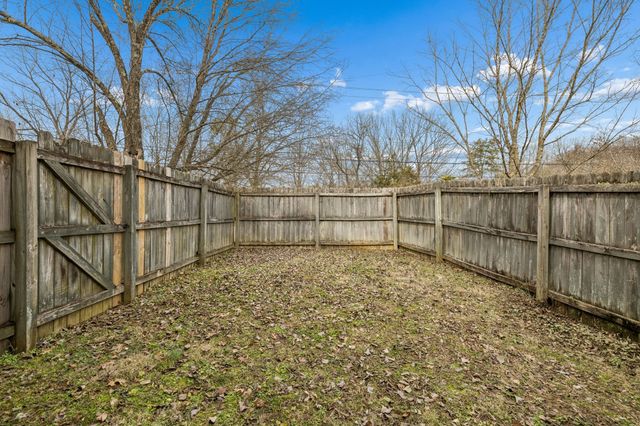 7701 Poplar Ridge Dr, Nashville, TN 37221